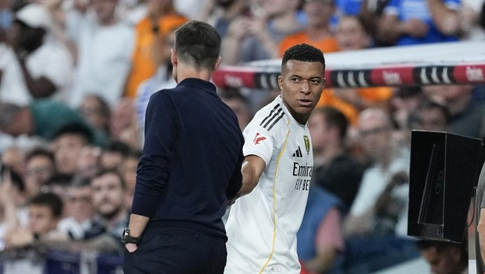 Xabi Alonso Tinggalkan Madrid