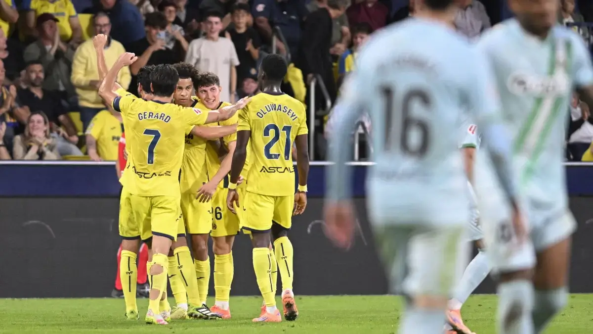 La Liga: Villarreal celebrates 2-0 at Espanyol